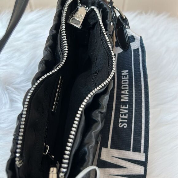 NWT Steve Madden (BCARMELA) Crossbody/Wristlet - Purple - Picture 11 of 11